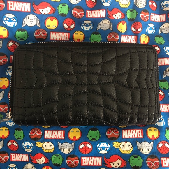 Aimee Kestenberg wallet - Picture 3 of 7